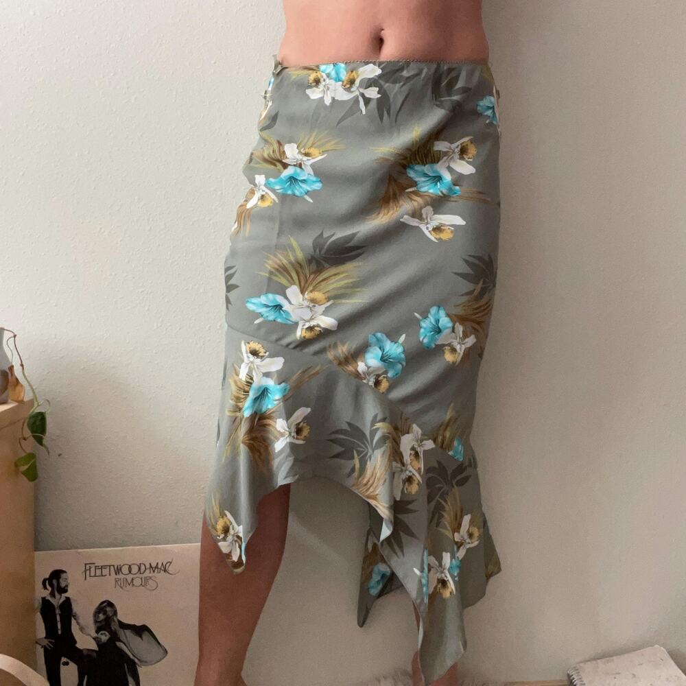 Y2K vintage 2000s asymmetrical fairy hem floral tropical midi skirt | small